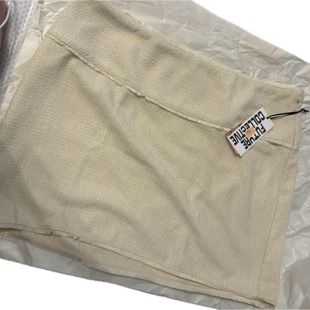 Target Cream plus size 18 Mini Skirt